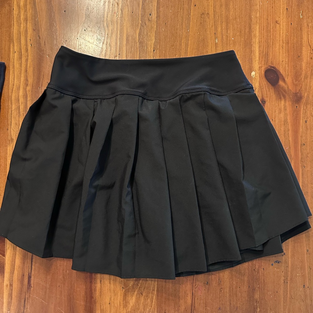 Black Old Navy Pleated Athletic Skort